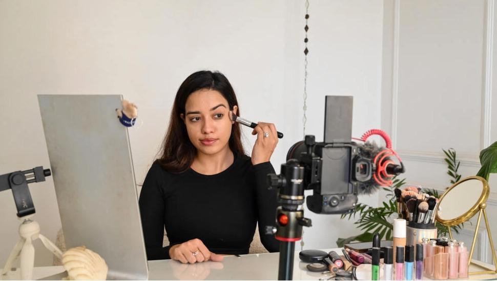 Debasree Banerjee, una de las populares influencers indias. Foto: AFP