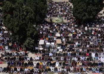 Entre 60.000 y 130.000 musulmanes han completado el tercer viernes de oraciones a mediodía. Foto: Europa Press