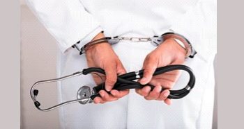 indagar a médicos