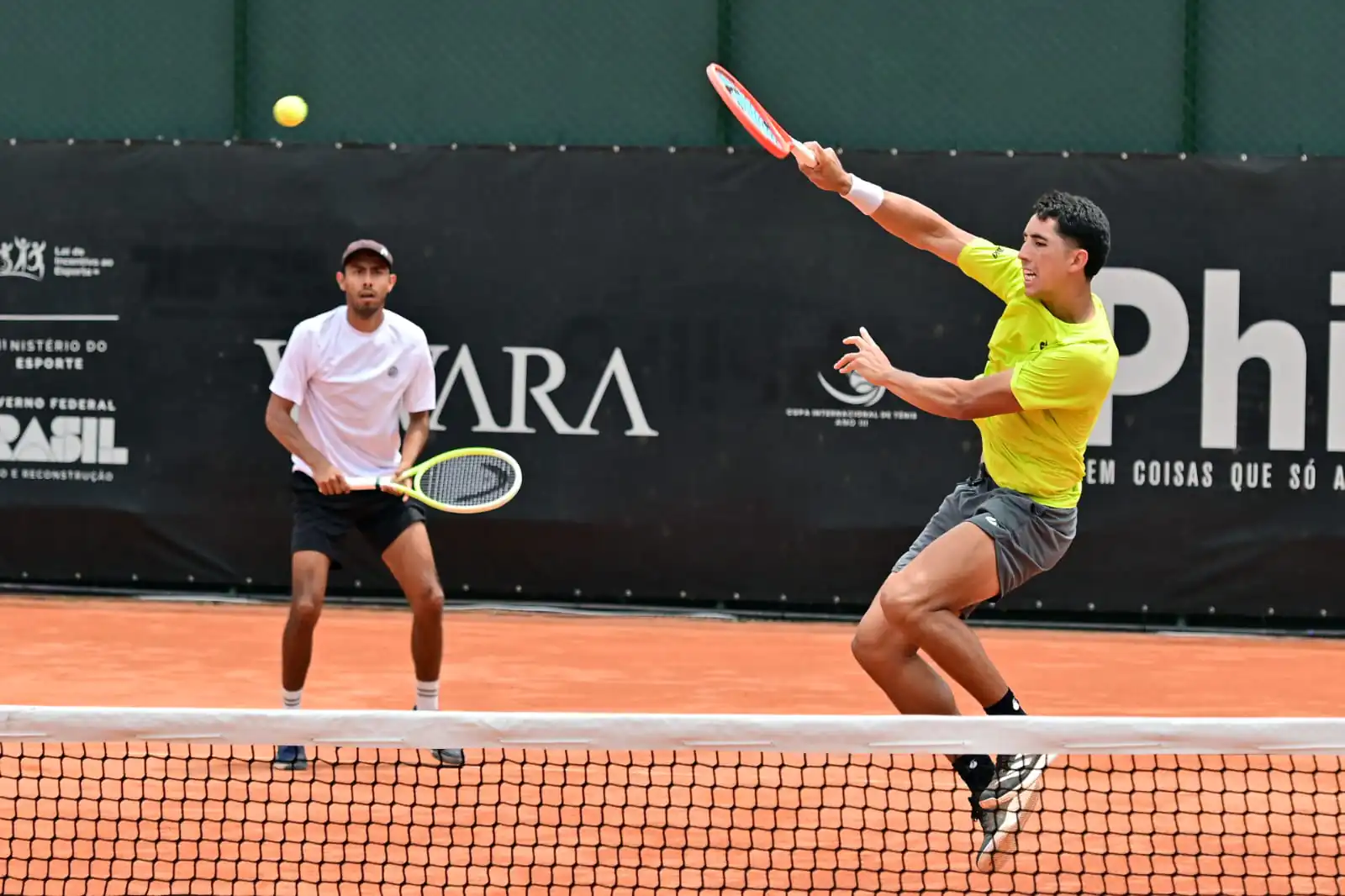 Zeballos avanza a la final de dobles del Challenger de Curitiba