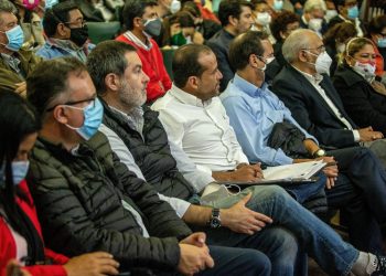 Bloque de oposición política y cívica se une a exigencia de gremiales y suma demandas