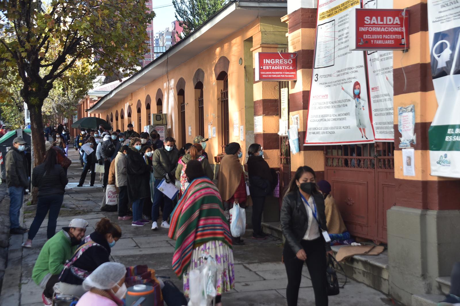 filas_hospital_de_clinicas..jpg
