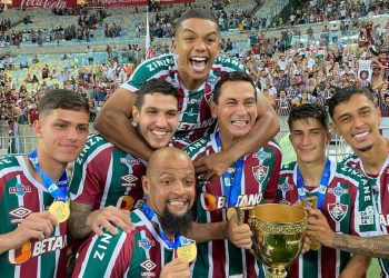 fluminense_corona_campeon_carioca