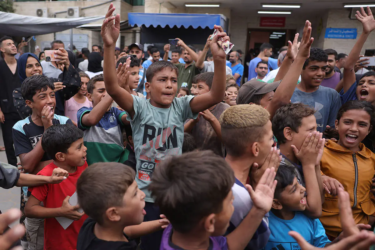 Israel y Hamás acuerdan alto el fuego en Gaza y liberación de rehenes