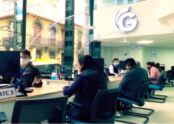 Atención al público en oficinas de la Gestora, que trabaja en reemplazar a las actuales AFP.