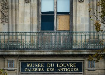 joyas_louvre.jpg