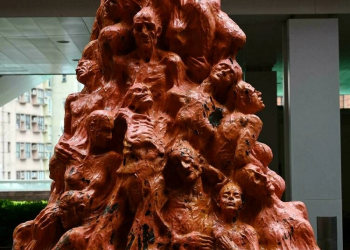 Artista danés contrata abogado para recuperar estatua de Tiananmen en Hong Kong