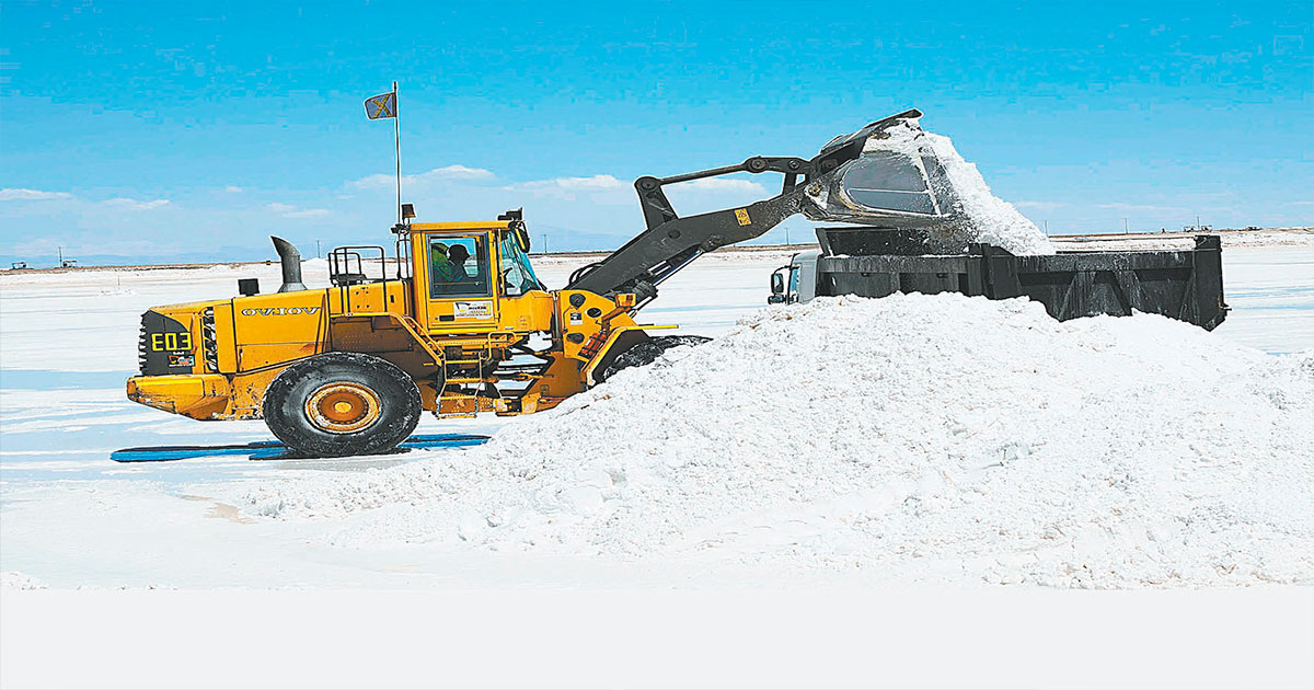 El proceso de industrialización del litio en el salar de Uyuni.