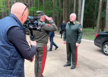 lukashenko_mano_vendada