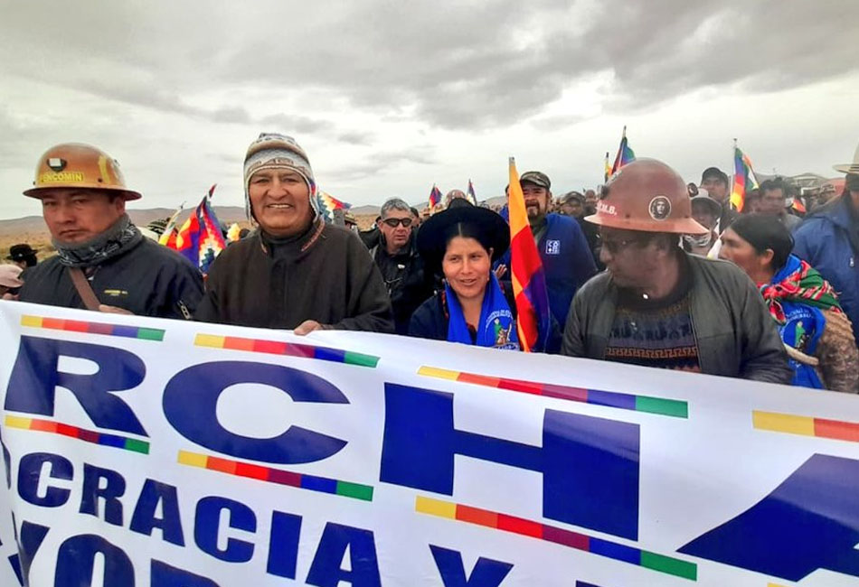Se suman más sectores a la marcha en defensa de Arce, el MAS dice que es un ‘éxito’