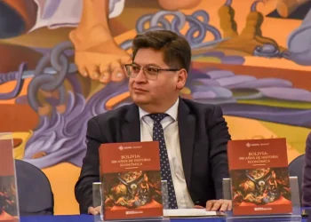 Montenegro presenta un libro que repasa 200 años de historia económica