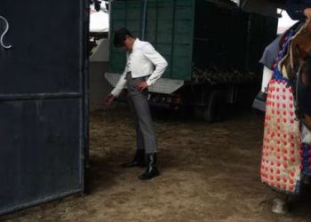En Venezuela hay muchos niños y adolescentes interesados en ser toreros. Foto: AFP