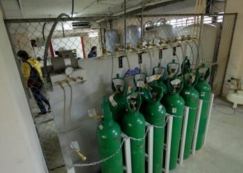 La CNS promete la compra de siete plantas procesadoras de oxígeno para tres regiones