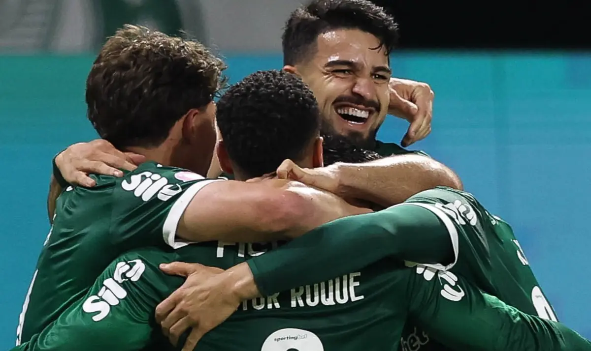 Palmeiras gana 3-0 al Vasco da Gama y pone presión al líder Flamengo