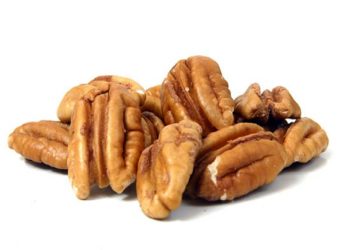 La dieta enriquecida con nueces pecanas reduce el colesterol y mejora la salud de pacientes cardiovasculares