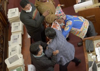 Plantean Comisión de Ética para los legisladores involucrados en el bochorno del martes