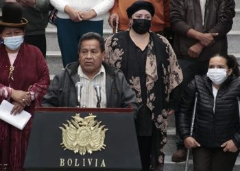 El Gobierno anuncia paquete alimenticio de Bs 500 para personas con discapacidad