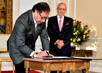 Gustavo Petro reestructuró su gobierno