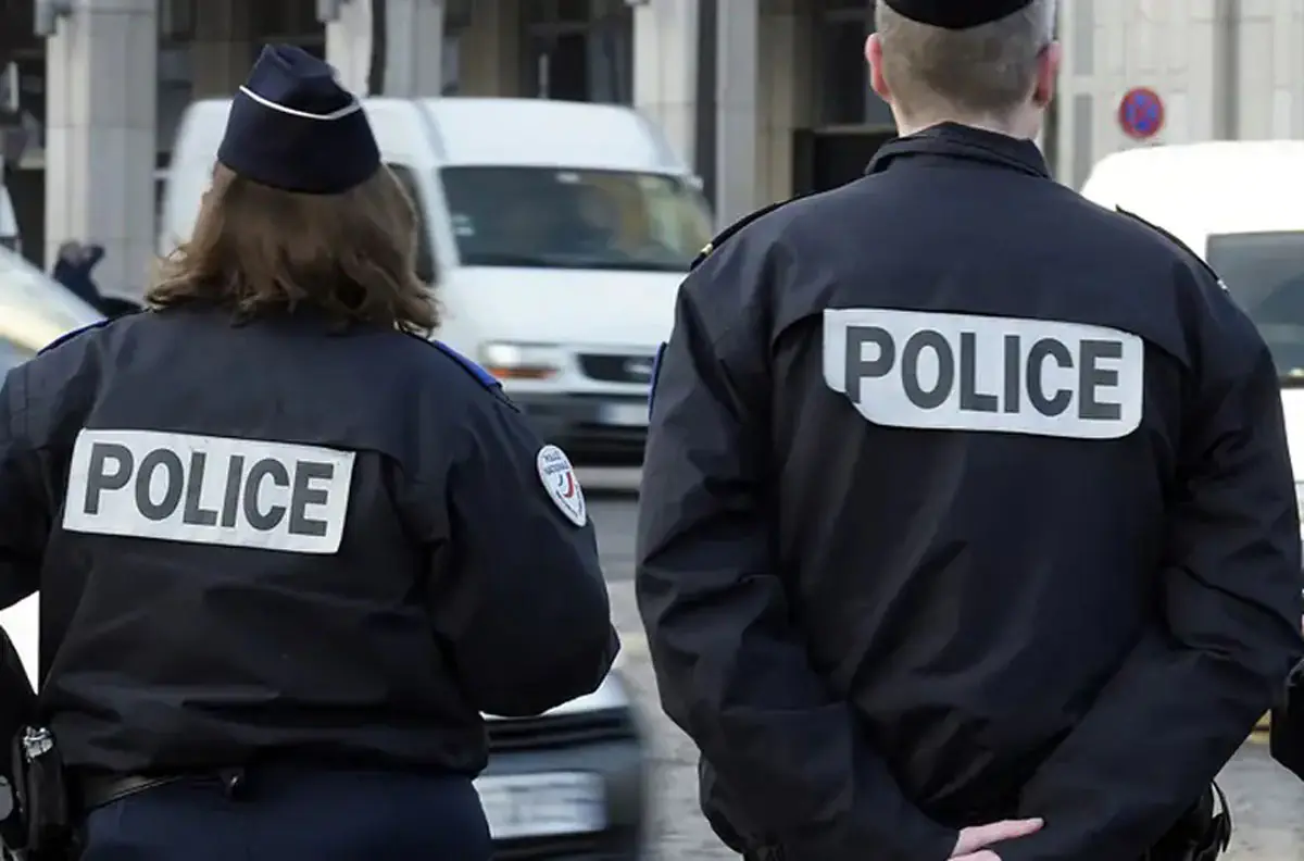 policia_louvre_afp.jpg