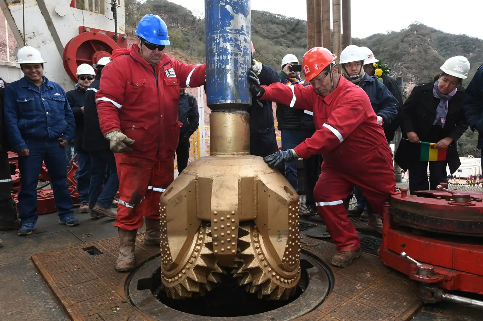 YPFB detecta gas condensado con alta presión en pozo Bermejo X46D