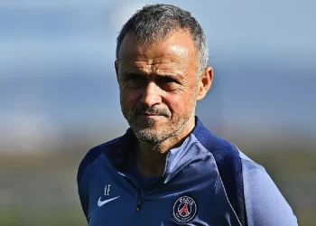 El PSG defiende el liderato ante el Niza con cinco equipos al acecho