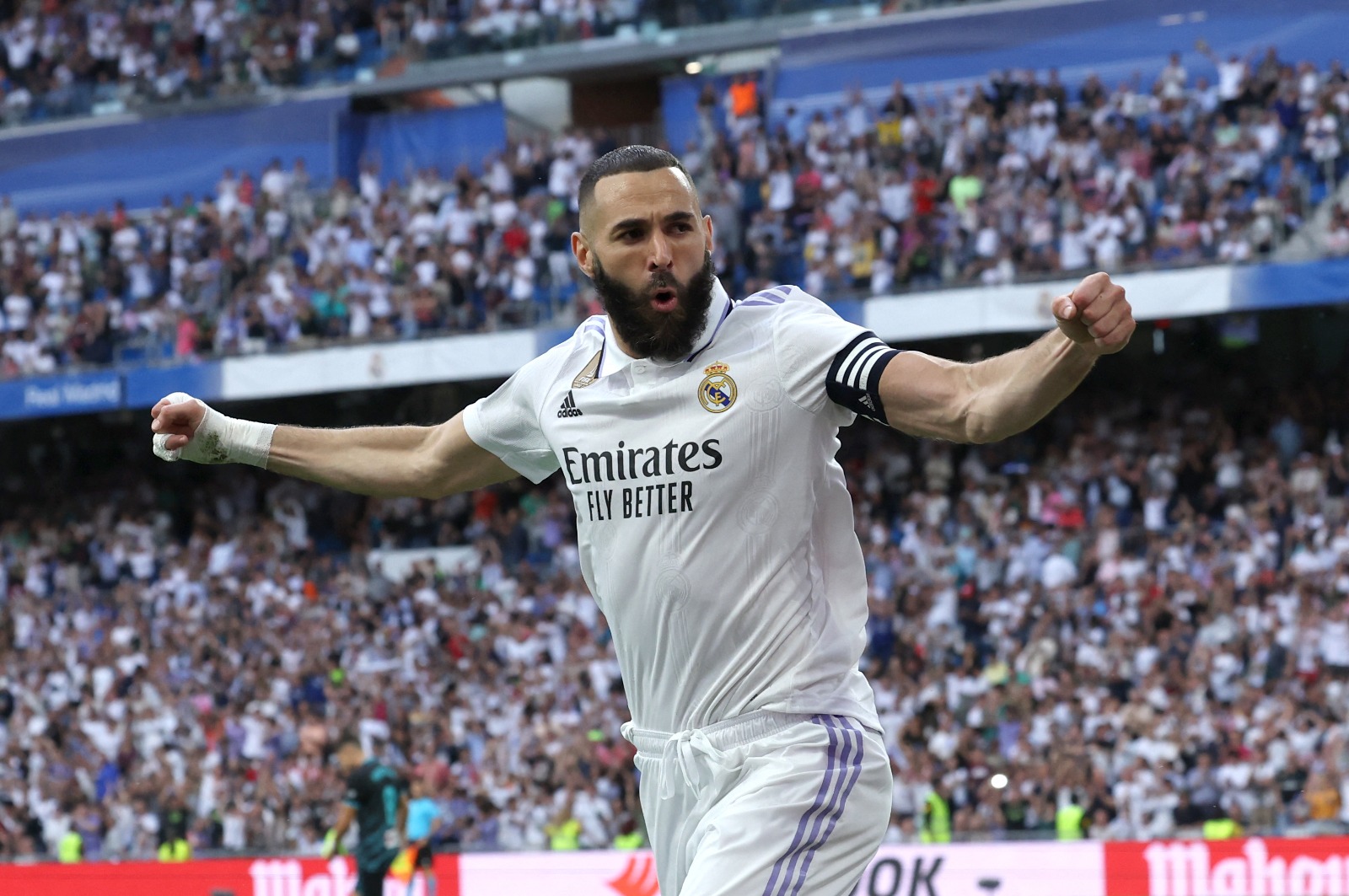 real Madrid_almeria_triplete_benzema