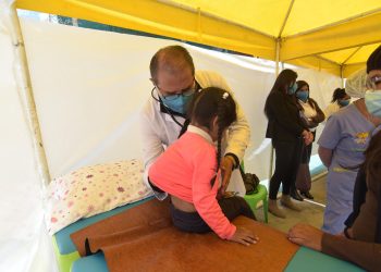 Solo en la última semana el departamento de La Paz ha registrado 15.900 casos de resfríos. Foto: Archivo LR