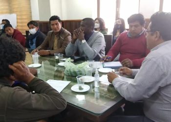 El Gobierno se reúne con alcaldes de Yungas y garantiza Bs 11 millones para proyectos
