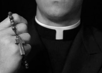 sacerdote.jpg