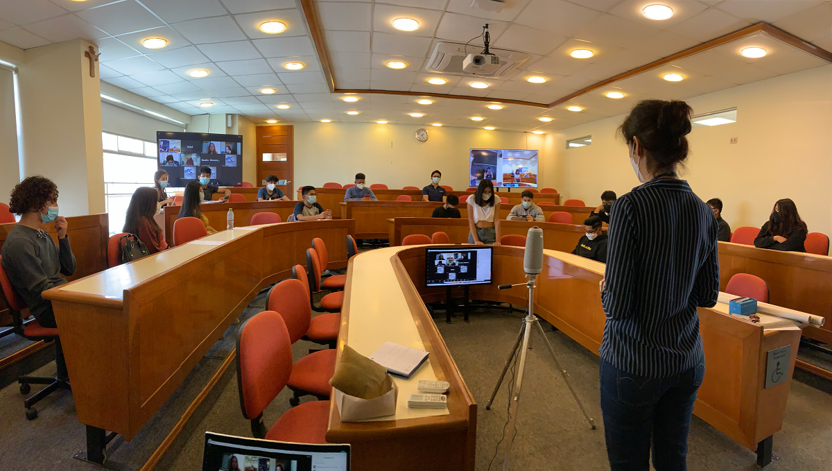 La ePC-UCB innova con aulas híbridas para la nueva normalidad educativa