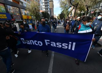 Trabajadores de Fassil ‘sacrificaron’ sus salarios para apoyar la devolución de ahorros