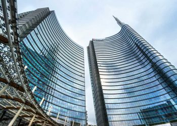 La UE multa a grandes bancos por formar cartel para negociar bonos