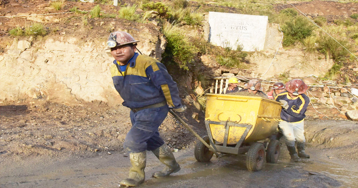 Comisión de china Eximbank visita a Vinto y Colquiri para concretar la refinadora de zinc